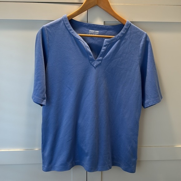 Lands' End periwinkle jersey knit v-neck t-shirt size Medium - Picture 5 of 7